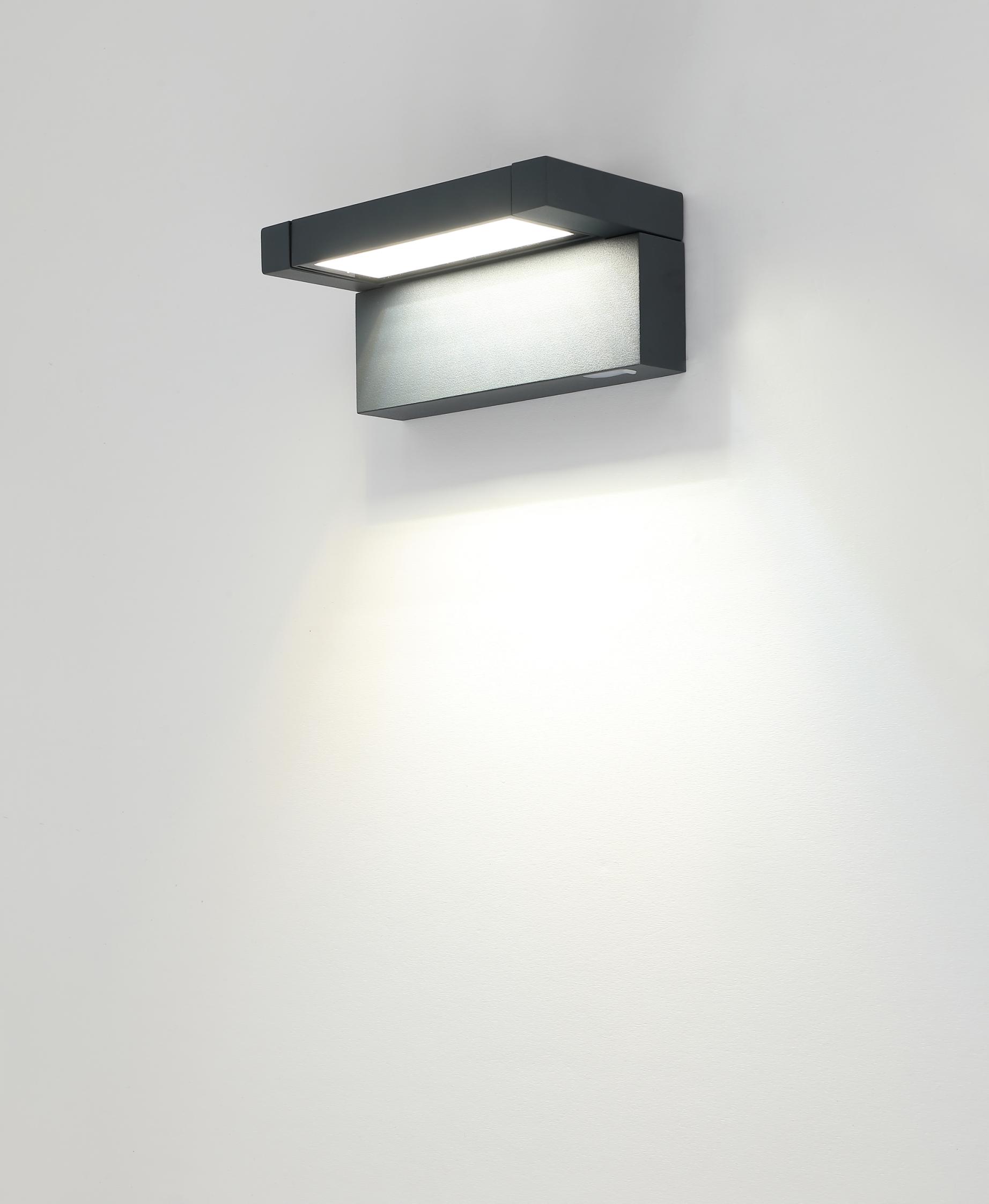 Emitron SH-W202409/170-CCT horizontal wall light